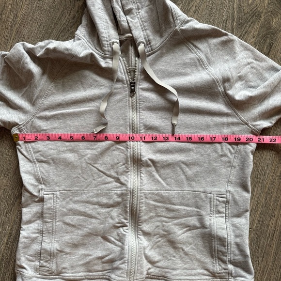 Lululemon Hoodie - Picture 13 of 13